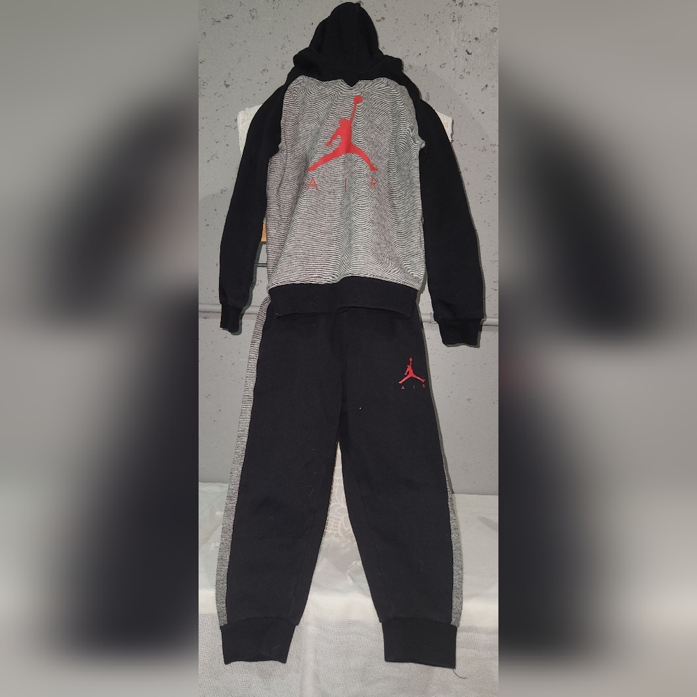 Air Jordan Sweatsuit Set Sz 4T